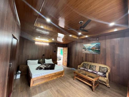 Ramneek Homestay in 奥利