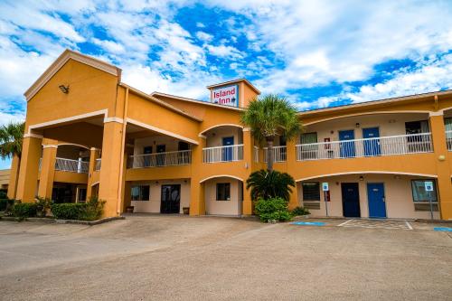 Island Inn By OYO Galveston Beach, TX