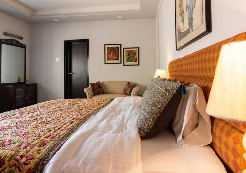 Neelam Bed & Breakfast – Calcutta, LA
