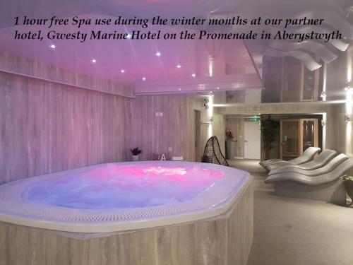 The Hay Suite - image 13