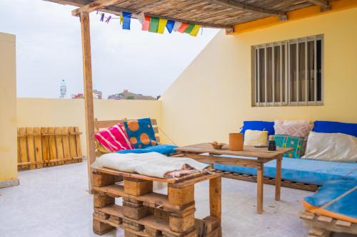 Balkon/Terrasse, Simabo's Backpackers' Hostel in Mindelo