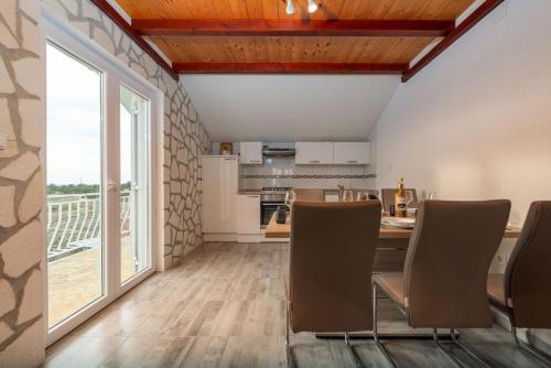 virtuve, Villa Fenix ZadarVillas in Smilcic