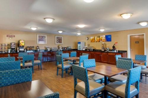 Comfort Inn & Suites Cincinnati Eastgate