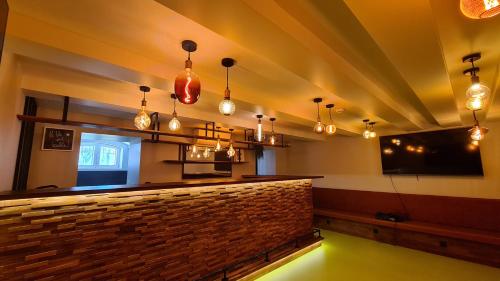 酒吧/Lounge Bar, BANANA'S CAMP in 坎城
