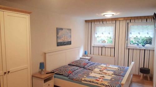 One-Bedroom Apartment with Shower image 9