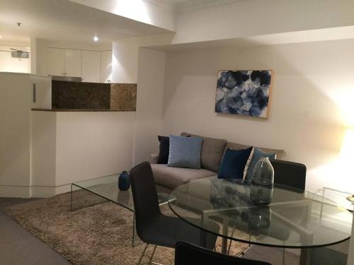 Heart of SYDNEY CBD - studio apartment B412 - image 6