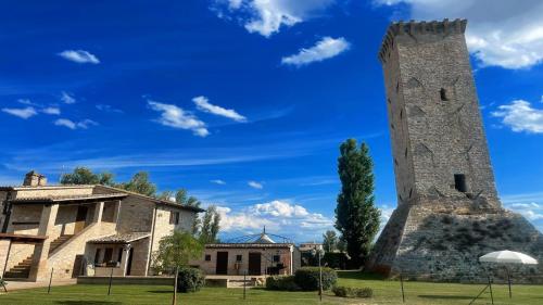 Private pool and garden - Italian villa between Tuscany and Umbria