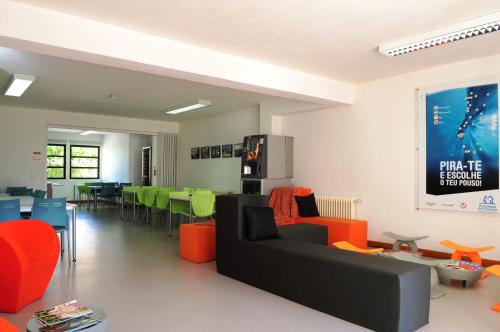 共用Lounge/電視區, HI Castelo Branco - Pousada de Juventude in 布朗庫堡