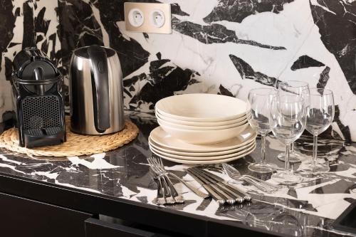 Yuna Saint-Honore - Serviced Apartments