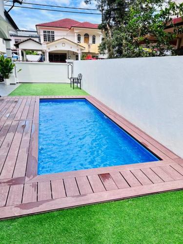 Swimming pool, Karak Garden Villa - Homestay in Bentong