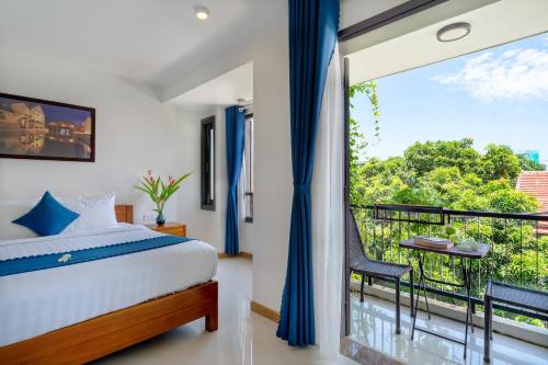 room detail thumbnail 0