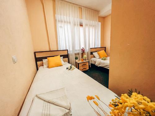 Guest House near Railway Station - Kyiv Guest House near Railway Station - Kyiv