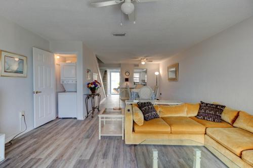 Blue Skies Oceanfront 2 bedroom townhouse in Ponce Inlet, USA