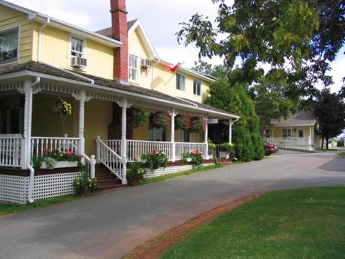 B&B Cavendish - Shining Waters Country Inn - Bed and Breakfast Cavendish
