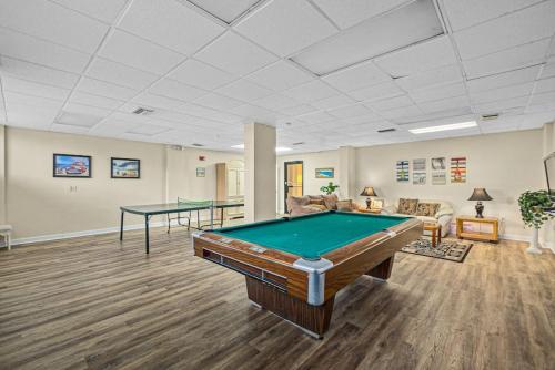 Cozy Ocean Condo with Pool Small Dog Friendly Cozy Ocean Condo with Pool Small Dog Friendly