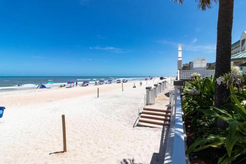 Coral Reef Oceanfront Condo in Daytona Beach, USA