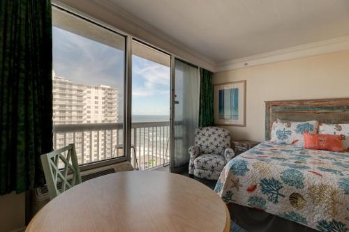 Coral Reef Oceanfront Condo in Daytona Beach, USA