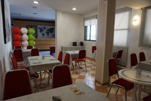 Hostal La Reserva in Cobeña