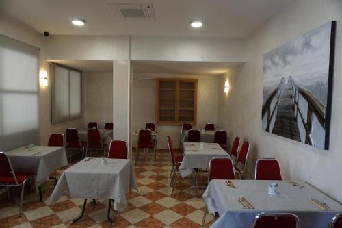 Hostal La Reserva in Cobeña
