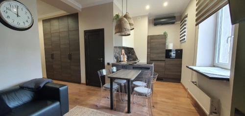 设施服务, City Centre Apartment in 瑞泽克奈