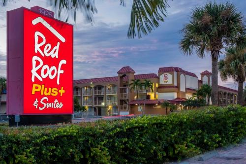 Red Roof Inn PLUS+ & Suites Naples Downtown-5th Ave S