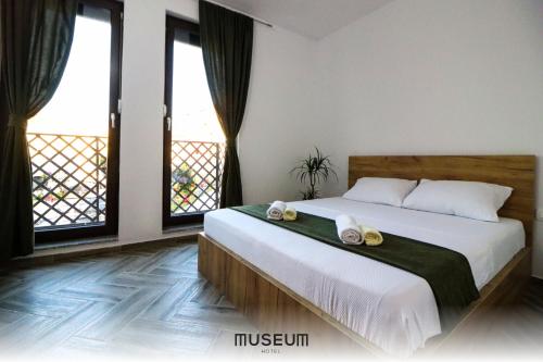 Patogumai, Museum Hotel in Priština