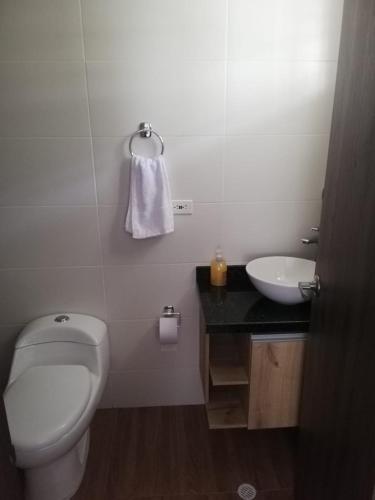 Hermoso apartamento nuevo primer piso