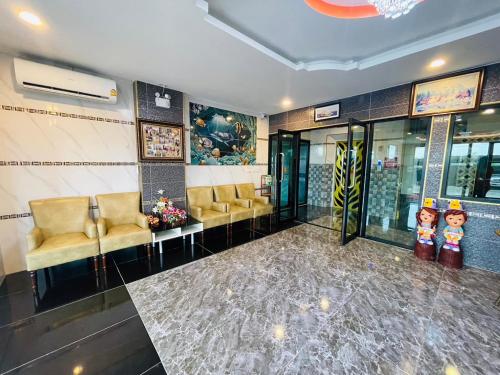 Lobby, Ruan Khun Lek Hotel Kantsini in Chonburi
