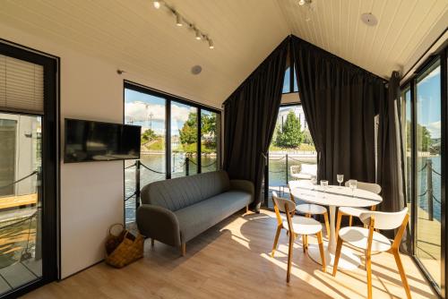 Domy Na Wodzie La Mare Houseboats Bydgoszcz