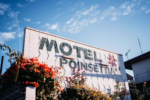 Motel Poinsettia