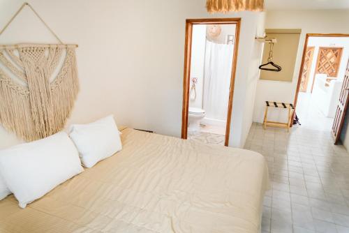 Ahava Hotel - image 2
