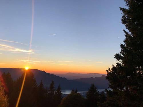 Studio aux pieds des pistes, des chemins de Rando