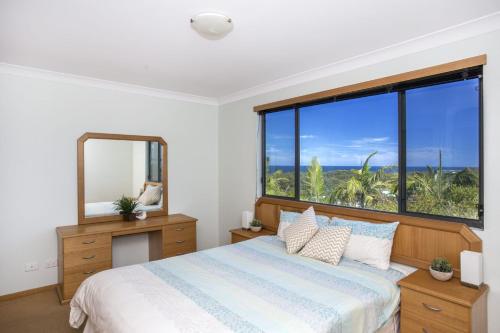 Elevated Views at Burrill lake 17 Canberra Cres in Burrill Lake