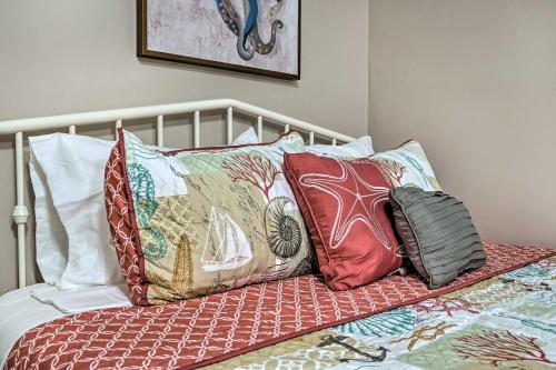 4 Mi to Beaches Cozy Studio in Port Richey! in Port Richey, USA