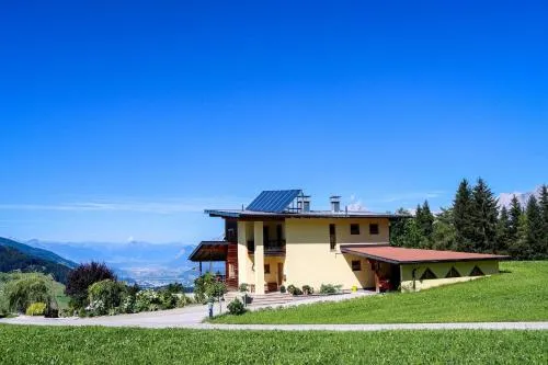 Ferienwohnung Weitblick in Pill, Österreich