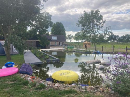Swimming pool, Landgoed Versteegh nabij heerlijkheid Marienwaerdt in Geldermalsen
