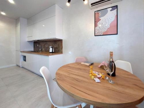 НОВОБУДОВА ЧЕРВОНОІ КАЛИНИ 56А Сихів, АВАЛОН,ВИСОТКА in مقاطعة سيكافيسكي