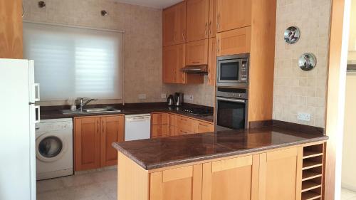 Villa Victoria 400 meters to the beach 5
