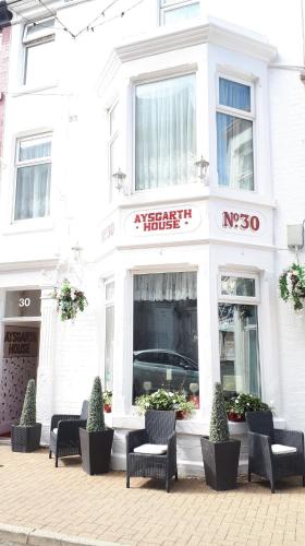 Aysgarth House - image 2