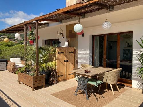 Balcó/terrassa, Cozy place, big roof terrace & spectacular views. in Cabrils
