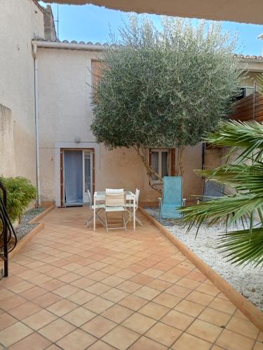 Le Patio gîte à louer Villegailhenc