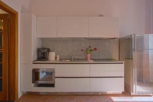 Classy Apartment - Tap to explore photos