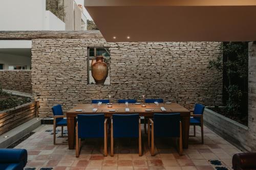 400918119 Praia Art Resort - Small Luxury Hotels of the world