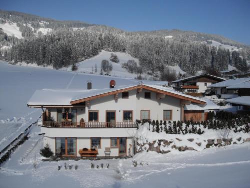 Ferienwohnung am Lindenweg, Pension in Brixen im Thale