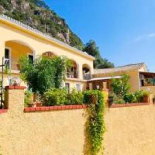 Vassilis Apartments 4