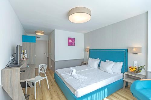 Boulevard Boutique Hotel - image 13