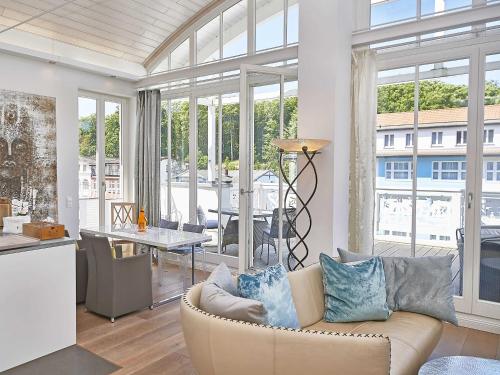 Villa "Johanna" Sellin - Penthouse "Nautilus" mit Sauna und umlaufendem Balkon