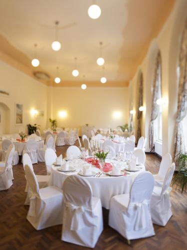 Restorāns, Palatul Brukenthal Avrig in Avrig