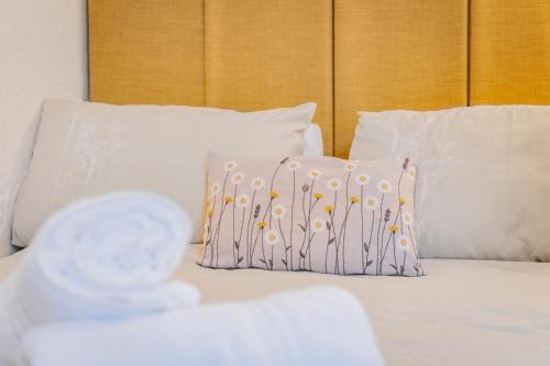 Picture of Cottage 6 Studio Mews