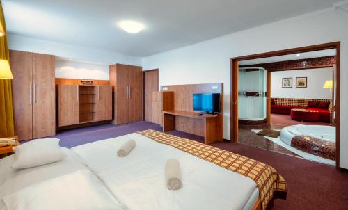 Hunguest Hotel Pelion - image 11